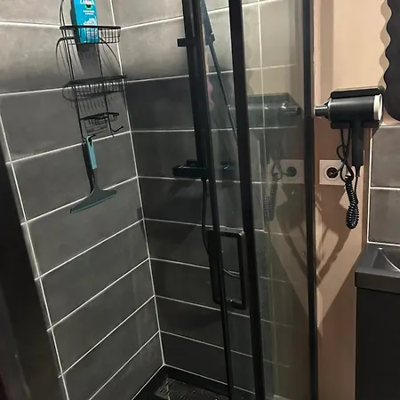 Apartment Joe Bar Stud *